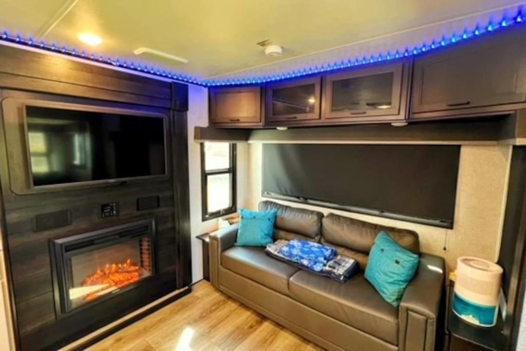 Appartement Luxury Glamping Near Idaho Event Center In Nampa Extérieur photo