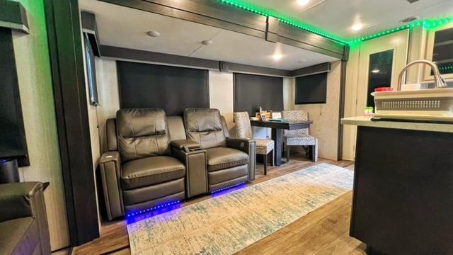 Appartement Luxury Glamping Near Idaho Event Center In Nampa Extérieur photo